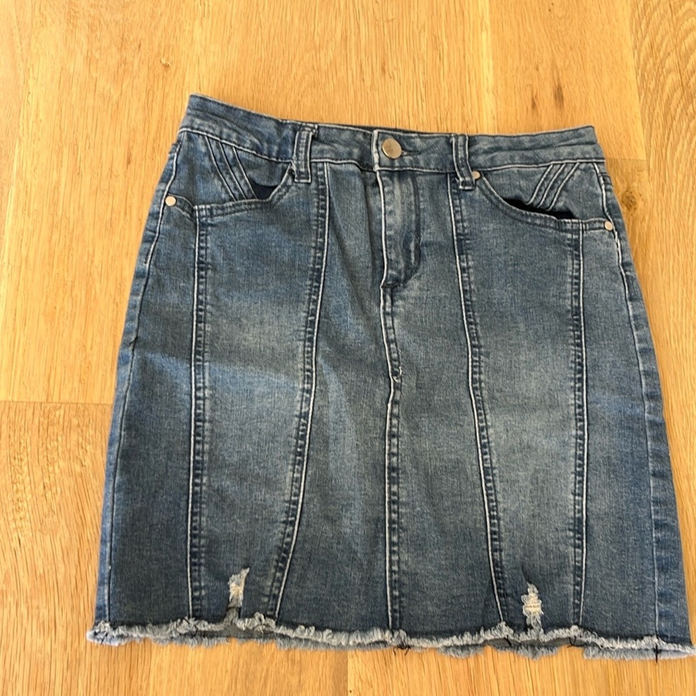Blue jeans skirt from Joe’s jeans